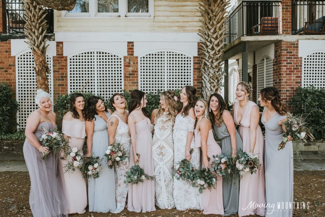 Vanity Salon SC & Blow Out Bar on Instagram: “Spring Wedding season is around the corner and our books are filling up quickly! Last minute brides, email VanitySalon@live.com for more…” Bridal Hair Updo, Bridal Hairstyles, Blow Out Bar, Spring Wedding Season, Bridesmaid Dresses, Wedding Dresses, Around The Corner, Last Minute, Salons
