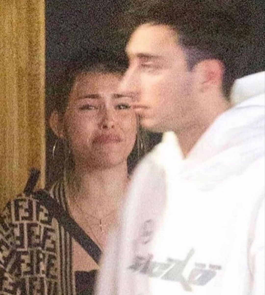 Pin By Inverted On AWGE Maddison Beer Madison Beer Paparazzi Photos Pin By Inverted On AWGE Maddison Beer Madison Beer Paparazzi Photos