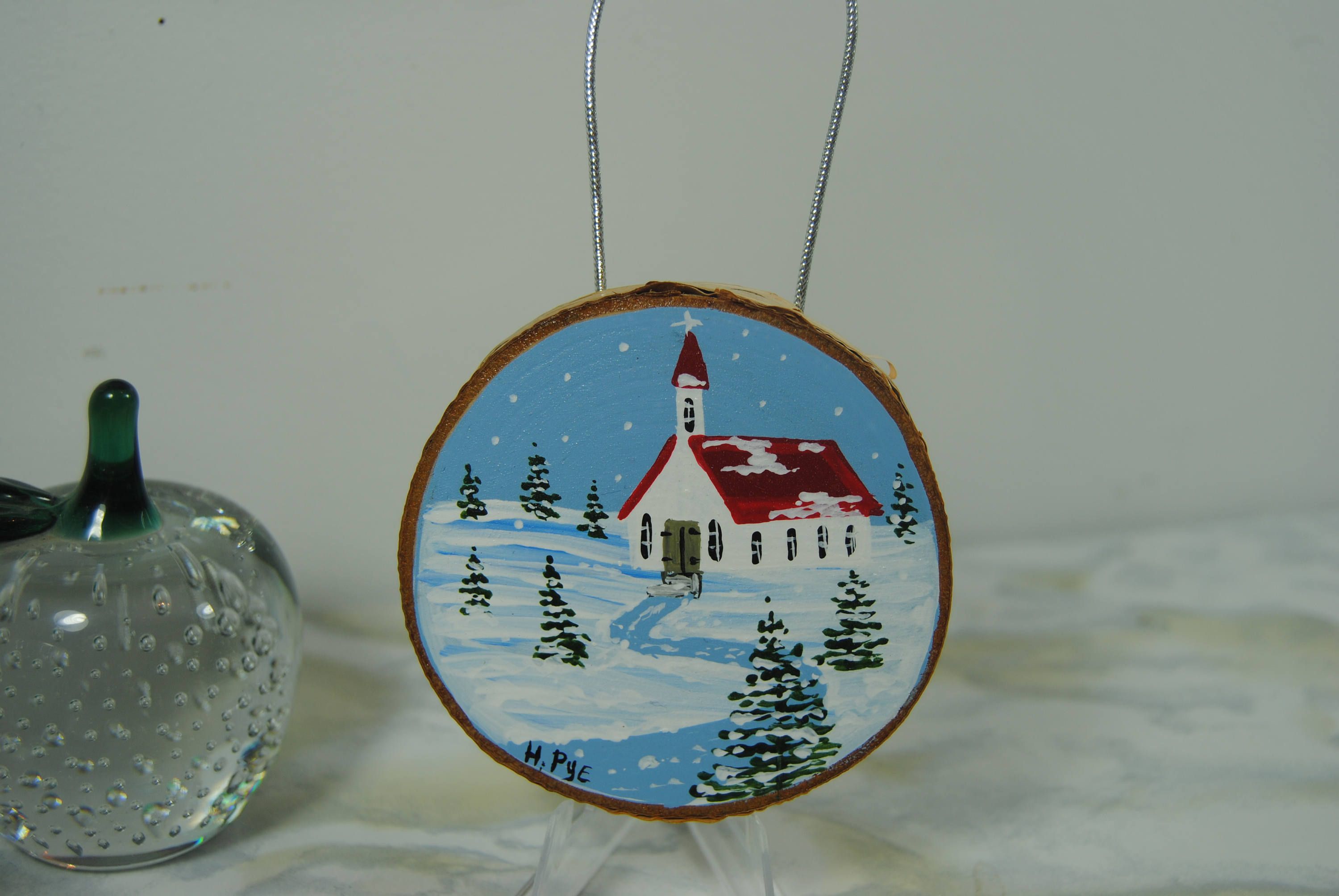 Make A Winter Wall Hanging For Under 10 Win A 5000 Shopping Spree At The Brick With Images Easy Diy Art Wall Hanging Unique Wall Decor
