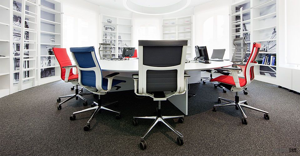 Forty5 Large White Round Meeting Table Spaceist Room Furniture Forty5 Large White Round Meeting Table, Large Round Computer Table
