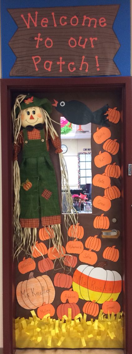 Fall door decoration: Welcome to our patch! #falldoordecorationsclassroom