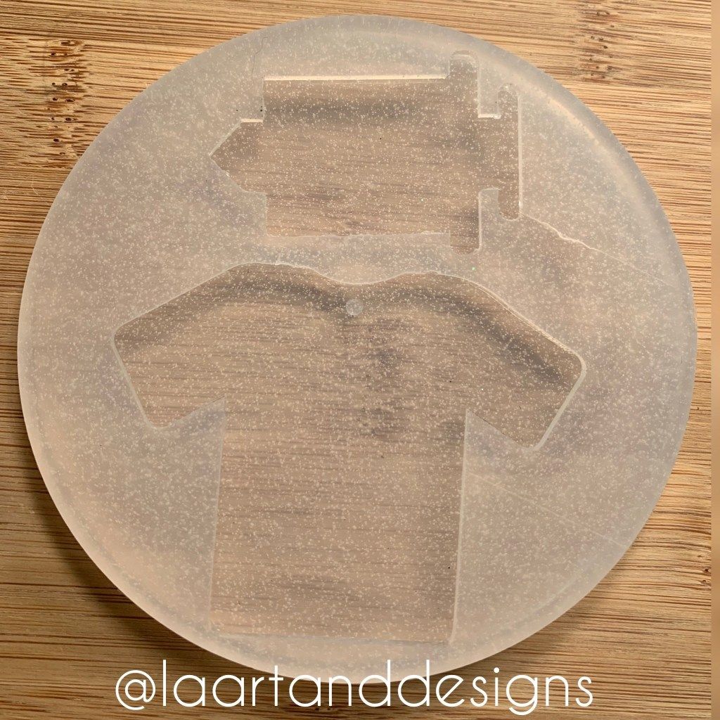 Nurse Scrub Phone Grip Silicone Mold for Epoxy Resin Crafts