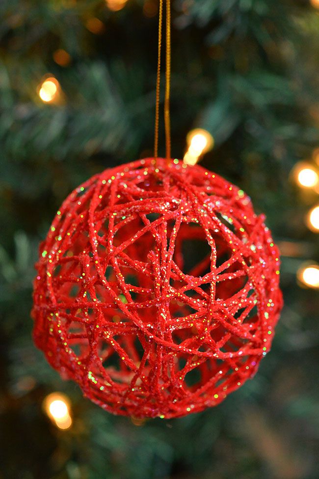 How to Make Glitter Ball Yarn Ornaments Using Balloons