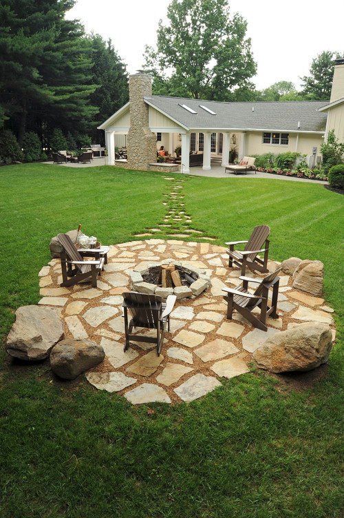 Creative Outdoor Landscaping, Decor and Entertaining Ideas Backyard Fire, Fire Pit Backyard, Backyard Oasis, Backyard Decor, Backyard Garden, Backyard Pavers, Easy Garden, Backyard Retreat, Backyard Living