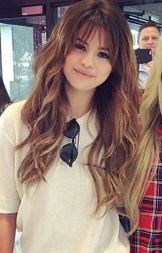 Honestly I Convinced Myself Wanted Bangs After Seeing Hers Hair Deux Bella Creating A Beautiful Life From The Inside Out Selena Gomez Bangsselena