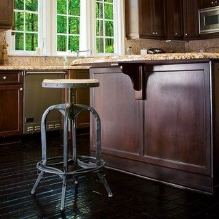 @Overstock - Enjoy the convenience of being able to adjust the height of your barstool at any time and with ease. This natural wood and iron barstool gives your home an irresistably modern style.http://www.overstock.com/Home-Garden/Adjustable-Natural-Fir-Wood-Finish-Barstool/6087759/product.html?CID=214117 $116.10 Iron Bar Stools, Kitchen Bar Stools, Barn Kitchen, Kitchen Reno, Counter Stools, Kitchen Remodel, Fir Wood, Wood And Metal, Solid Metal