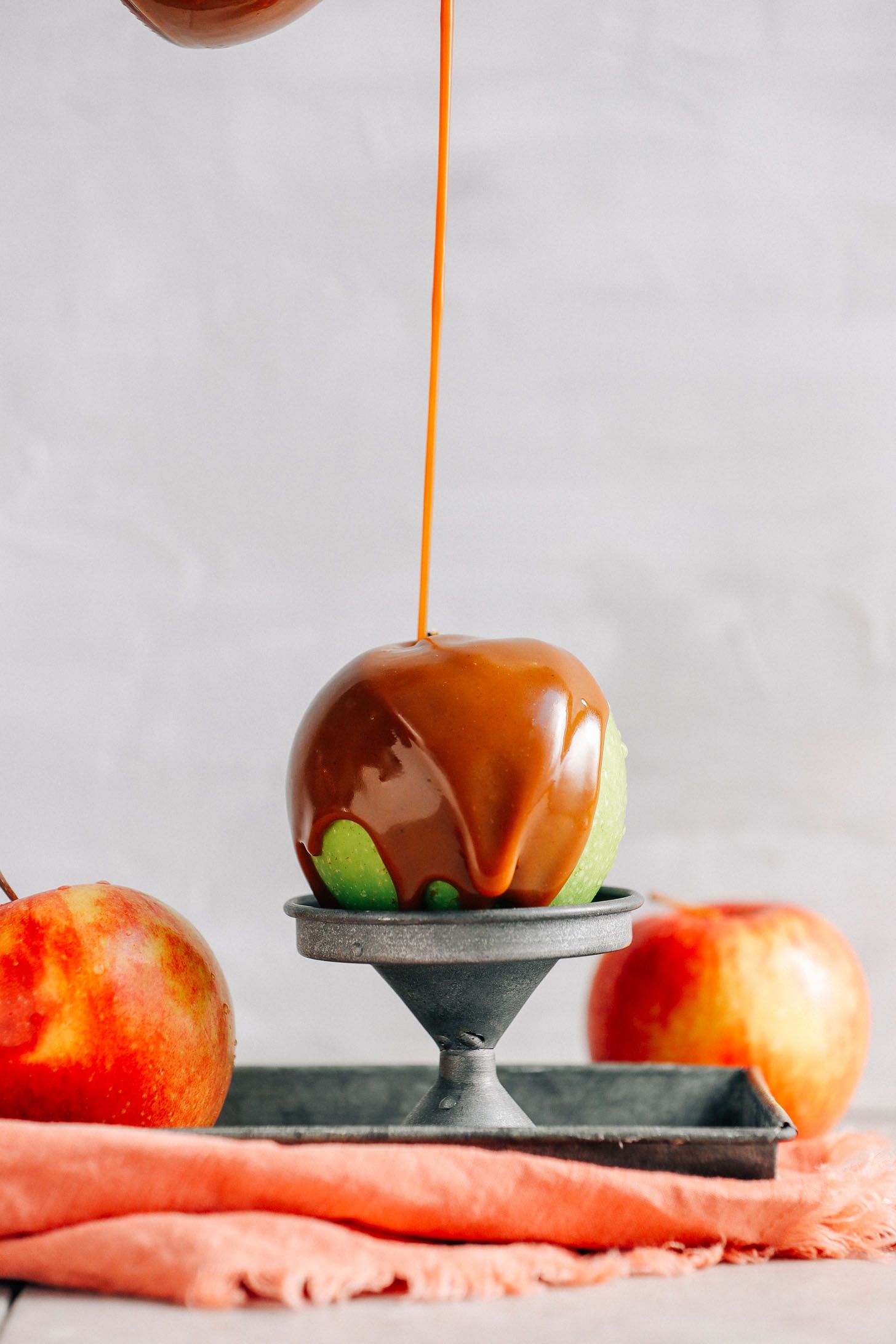 5 Ingredient Vegan Caramel Sauce 5 Ingredient Vegan Caramel Sauce