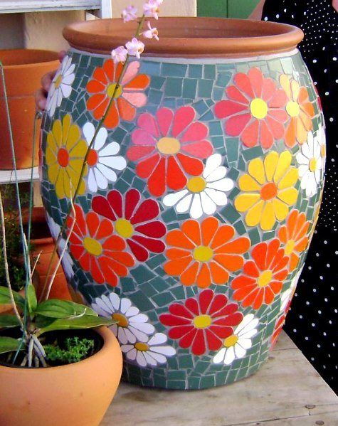 Pin By Marcela Biole On Mosaico Mosaic Flower Pots Flowers Tile Art Mosaic Flower Pots, Mosaic Garden Pots