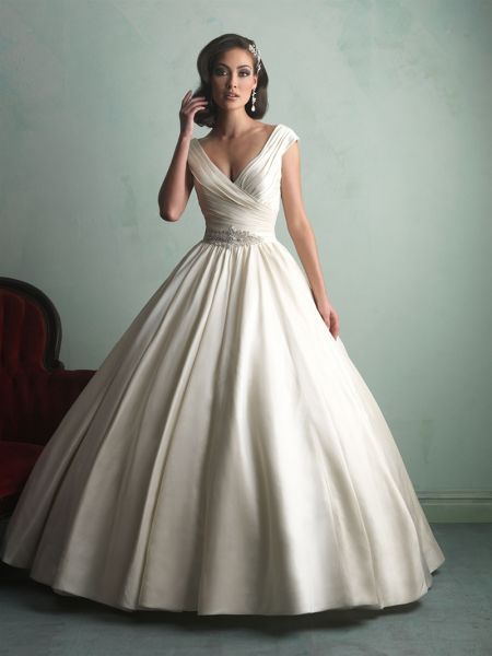 encuentra un look nupcial inspirado en jackie kennedy, icono de