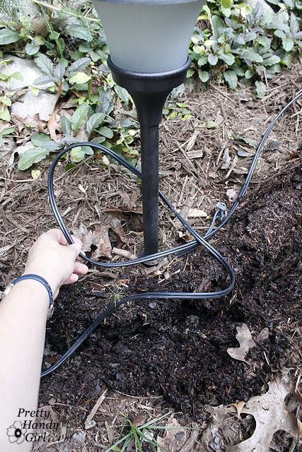 How to Install Low-Voltage Landscape Lights | Outdoor landscape