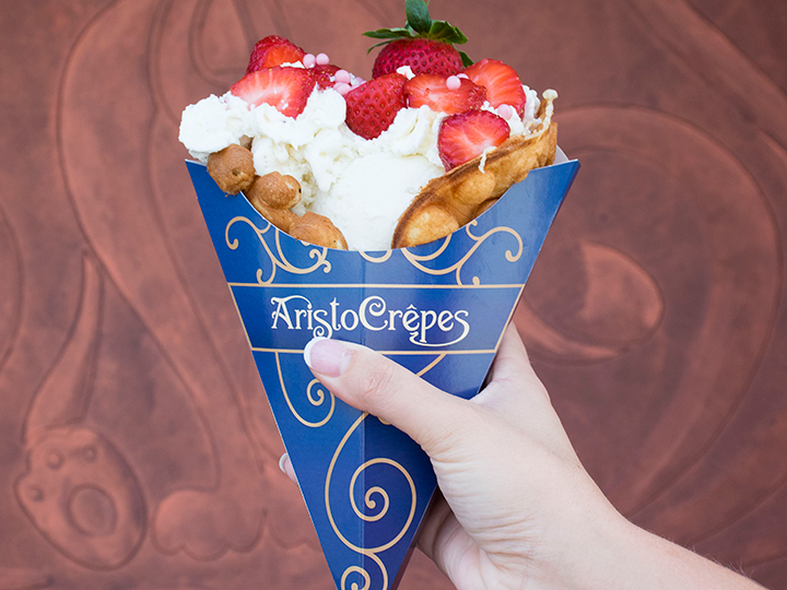 フロリダ ウォルトディズニーワールドで食べられるクレープ Aristocrepes Disney Springs Disney Treats Bubble Waffle Food フロリダ ウォルトディズニーワールドで食べられるクレープ Aristocrepes Disney Springs Disney Treats Bubble Waffle Food
