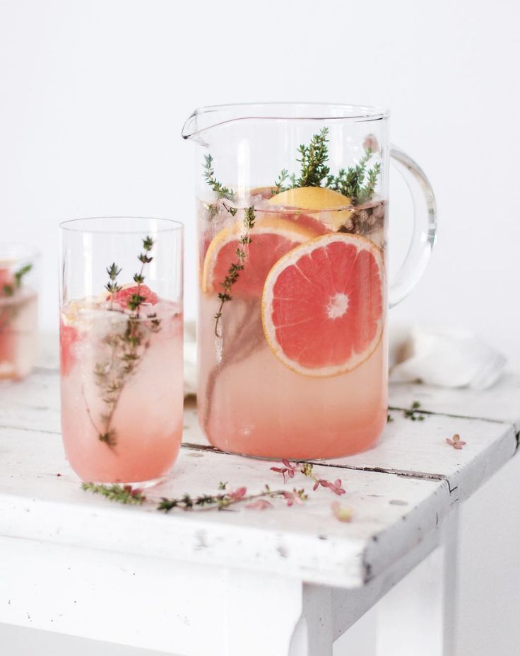 Grapefruit and Thyme Mocktail recipe by Michaela | A U S T R I A | The Feedfeed #thanksgivingdecorations