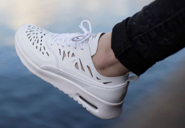 womens nike air max thea differences