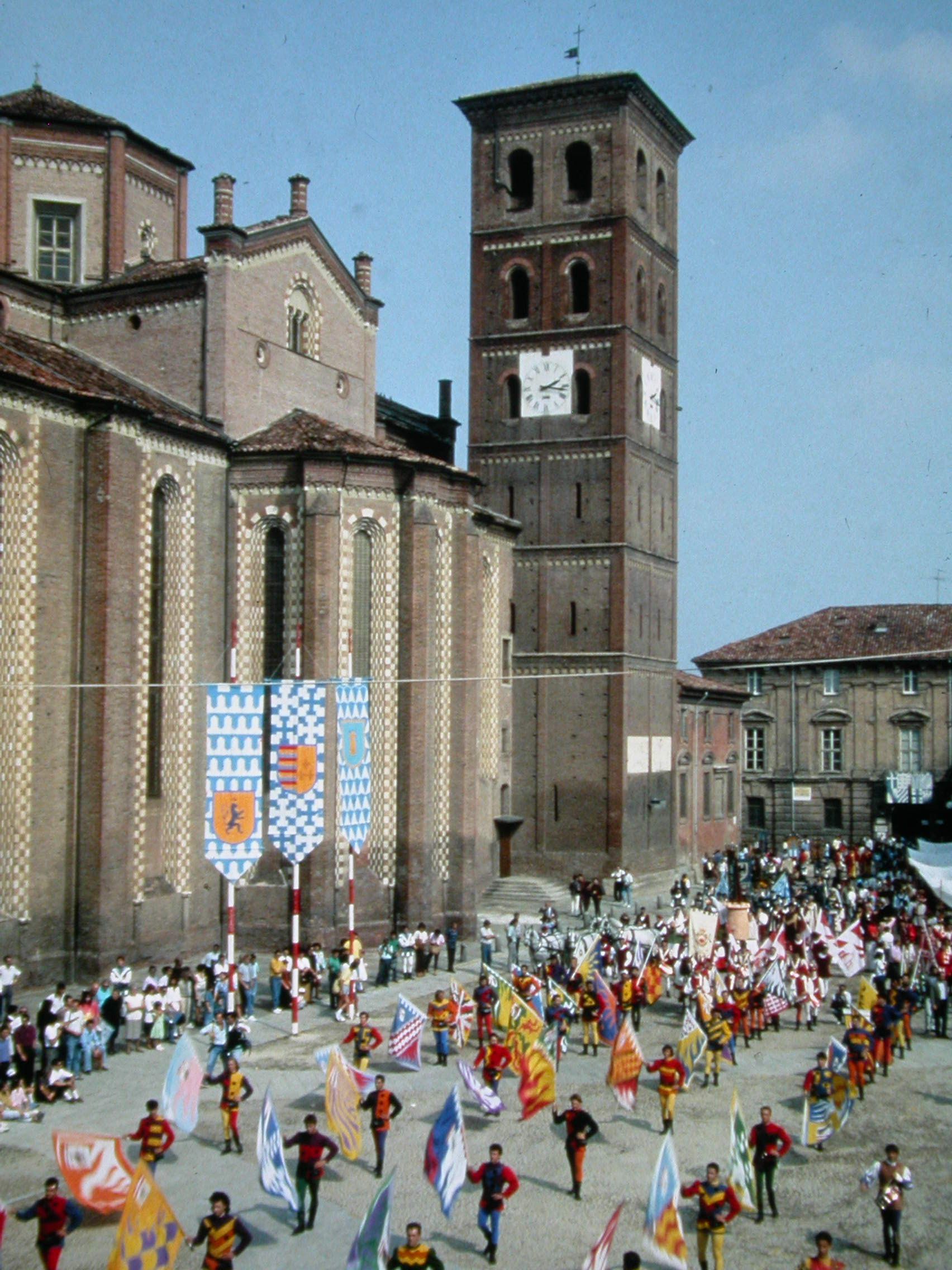 Il Palio degli Sbandieratori o Paliotto