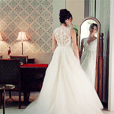 My Hands Pressed To Your Cheeks Meghan Markle Pinterest My Hands Pressed To Your Cheeks Meghan Marklemarswedding Dressseshomecoming Dresses