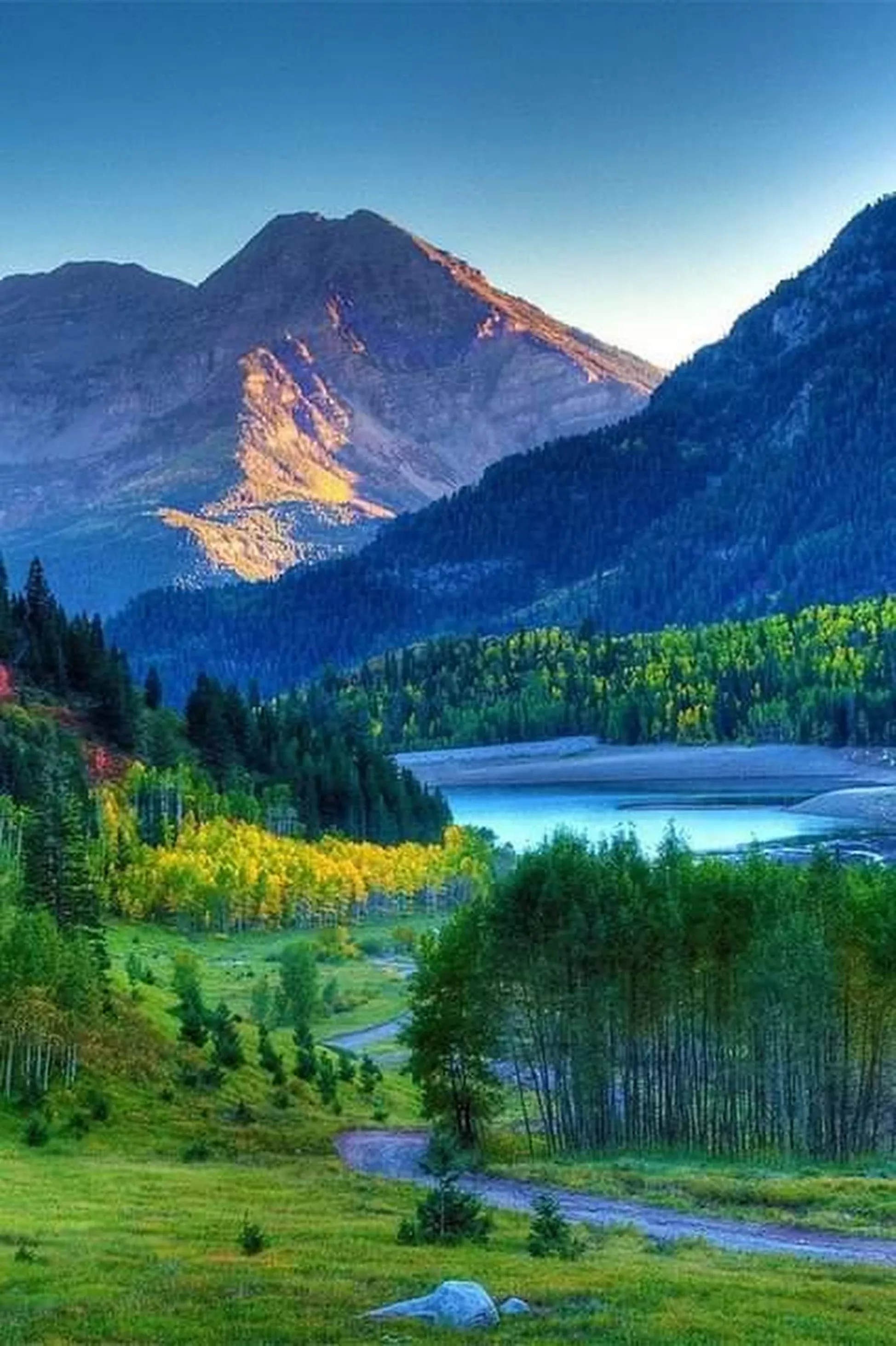Appealing Beautiful Sunset Mountains Appealing Beautiful Sunset Mountains