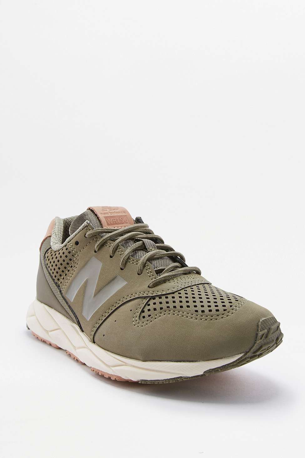 New Balance – Sneaker „96 REVlite“ in Khaki | Turnschuhe ... New Balance – Sneaker „96 REVlite“ in Khaki | Turnschuhe ...