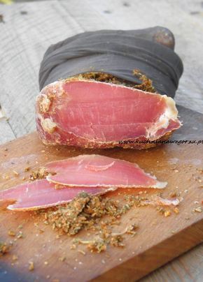 Schab z pończochy, czyli przepis na domową wędlinę. Pyszna domowa wędlina, suszona, bez chemicznych dodatków. Suszona wędlina, Easy Cooking, Cooking And Baking, Cooking Recipes, Pulled Pork Recipes, Healthy Snacks Easy, Slow Food, Kitchen Recipes, Meal Time, Food Photo