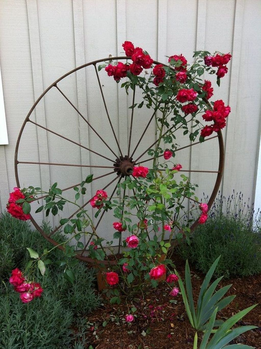 50 Genius Blumen Beets Ideen für den Garten - Diy und Deko #gartenupcycling