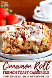 This Gluten-Free Cinnamon Roll French Toast Casserole has the taste of a gooey c Gluten free #strawberrycinnamonrolls