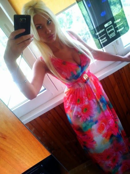 Amateur blonde phone selfie you abstract Amateur blonde phone selfie interesting question