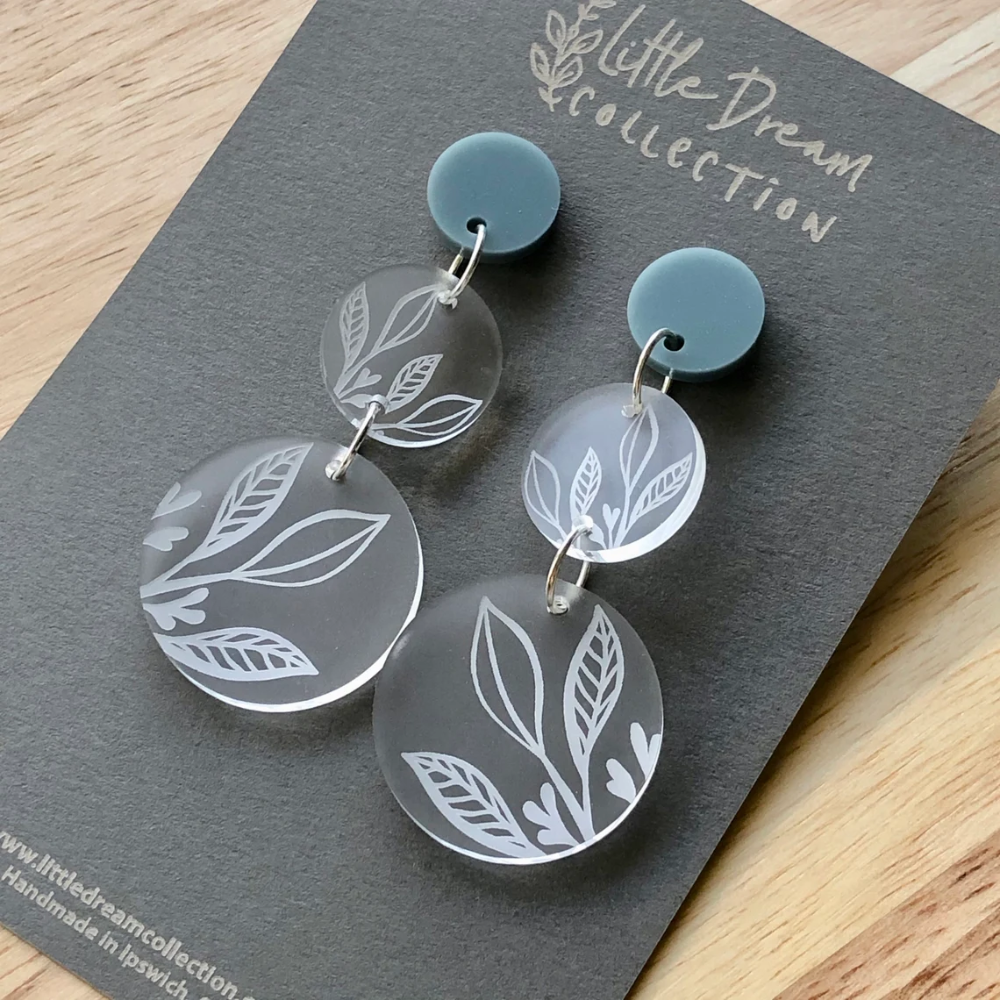 Circle Dangle Earrings Acrylic Laser Cut Earrings - Etsy Diy Resin Earrings, Leaf Earrings, Polymer Clay Jewelry, Resin Jewelry, Jewelry Crafts, Handmade Jewelry, Perspex Earrings, Wood Dangle Earrings, Earrings Handmade Dangle