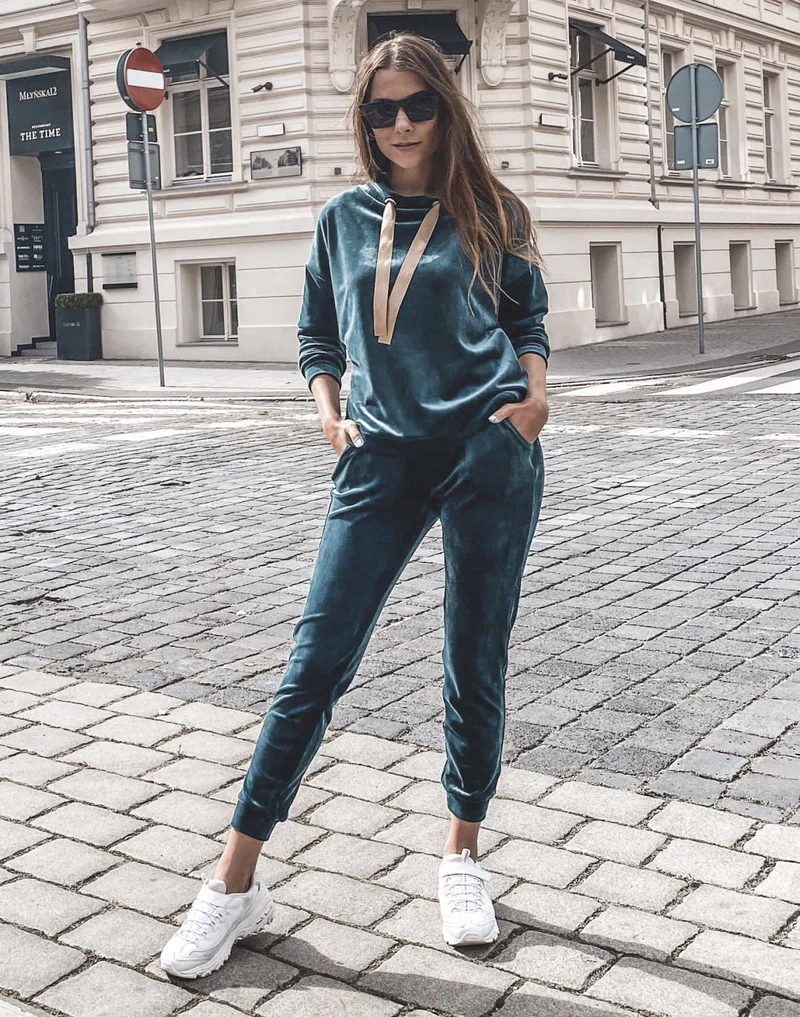 Komplet dresowy damski velvet CHILL Chill, Diana, Mom Jeans, Kimono, Khaki, Normcore, Velvet, Green, Pants