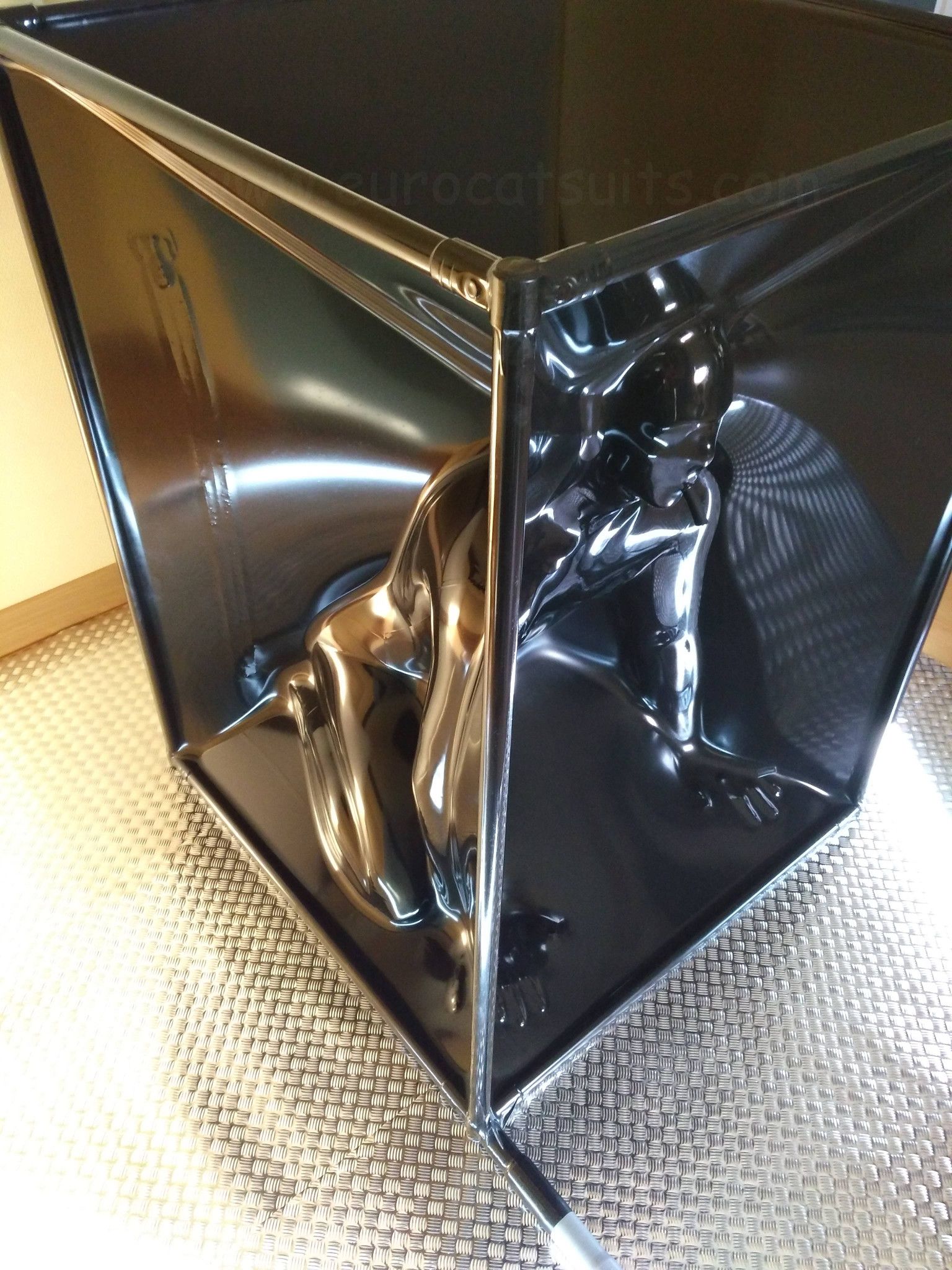 Latex Vacuum Cube Air Size 90x90x120cm By Eurocatsuits Latex Vacuum Cube Air Size 90x90x120cm By Eurocatsuits