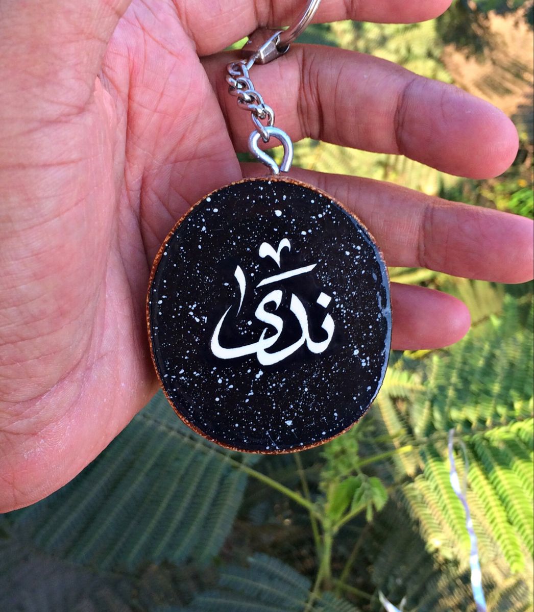 Pin By Bahaa On ميدالية جذع شجر Wood Slices In 2021 Pendant Necklace Pendant Jewelry