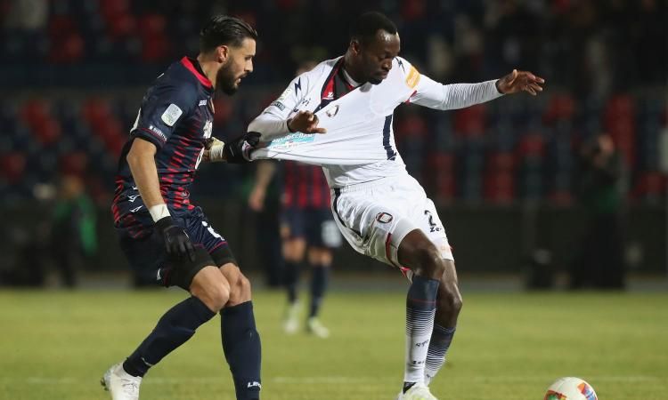 Crotone The Report Cards Of Cm Super Messias The Attack Makes Sparks Crotone Report Card Attack