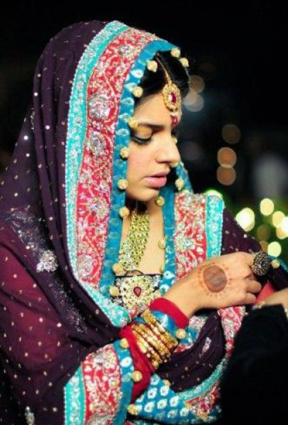 sanam saeed wedding dress