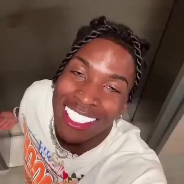 Whitening Foam Toothpaste | 🥰Pure natural ingredients, 3 seconds to remove bad breath, remove yellow teeth, fresh breath, white and flawless teeth. SHOP NOW🛒 | By Infinitias Body Skin Care, Beauty Skin Care, Mousse, Natural Stain Remover, Get Whiter Teeth, Teeth Whitening Remedies, Teeth Care, Healthy Teeth, White Teeth