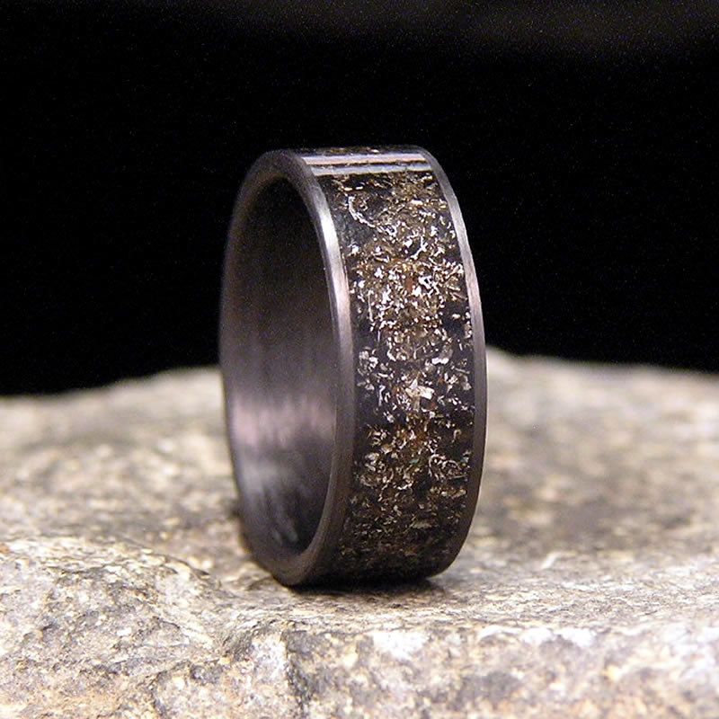 Gibeon Meteorite Shavings Inlay Carbon Fiber By Holzring Gibeon Meteorite Shavings Inlay Carbon Fiber Wedding Band Or Ring