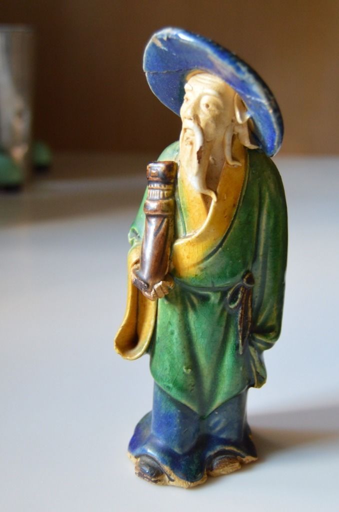 Chinese Famille Jeune Biscuit Porcelain Figure Of The Immortal Dongfang Shuo Kangxi Marchant In 2020 Kangxi Famille Oriental Art