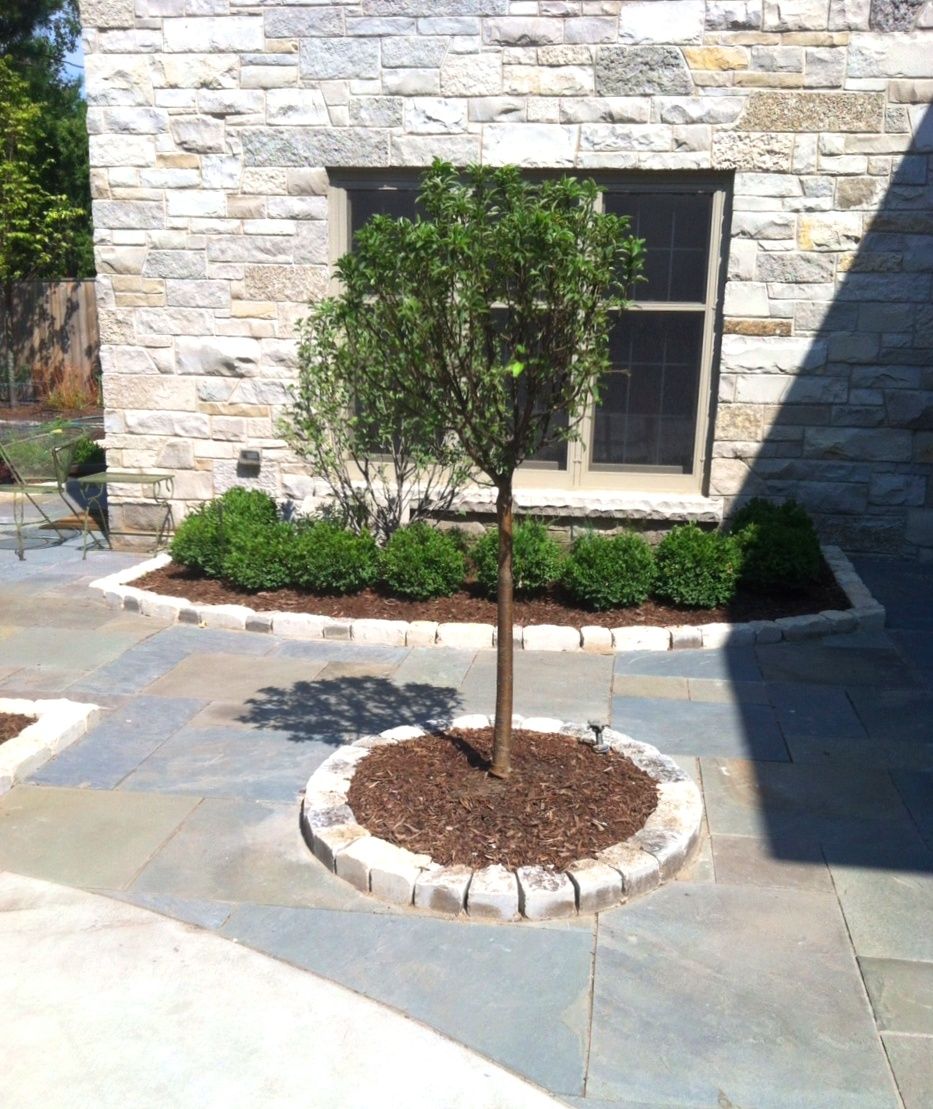 Lannon cobble edging in a Bluestone walkway | Landscape ... Lannon cobble edging in a Bluestone walkway | Landscape ...