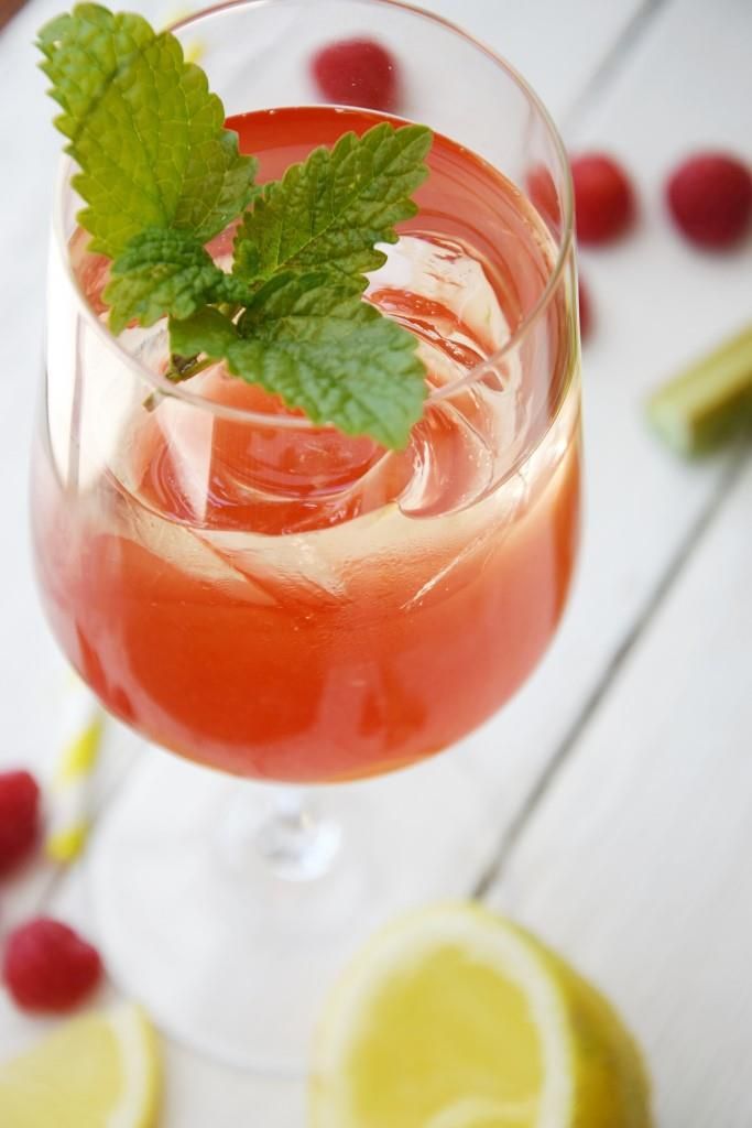 Rhabarber Spritz Rhabarber Spritz