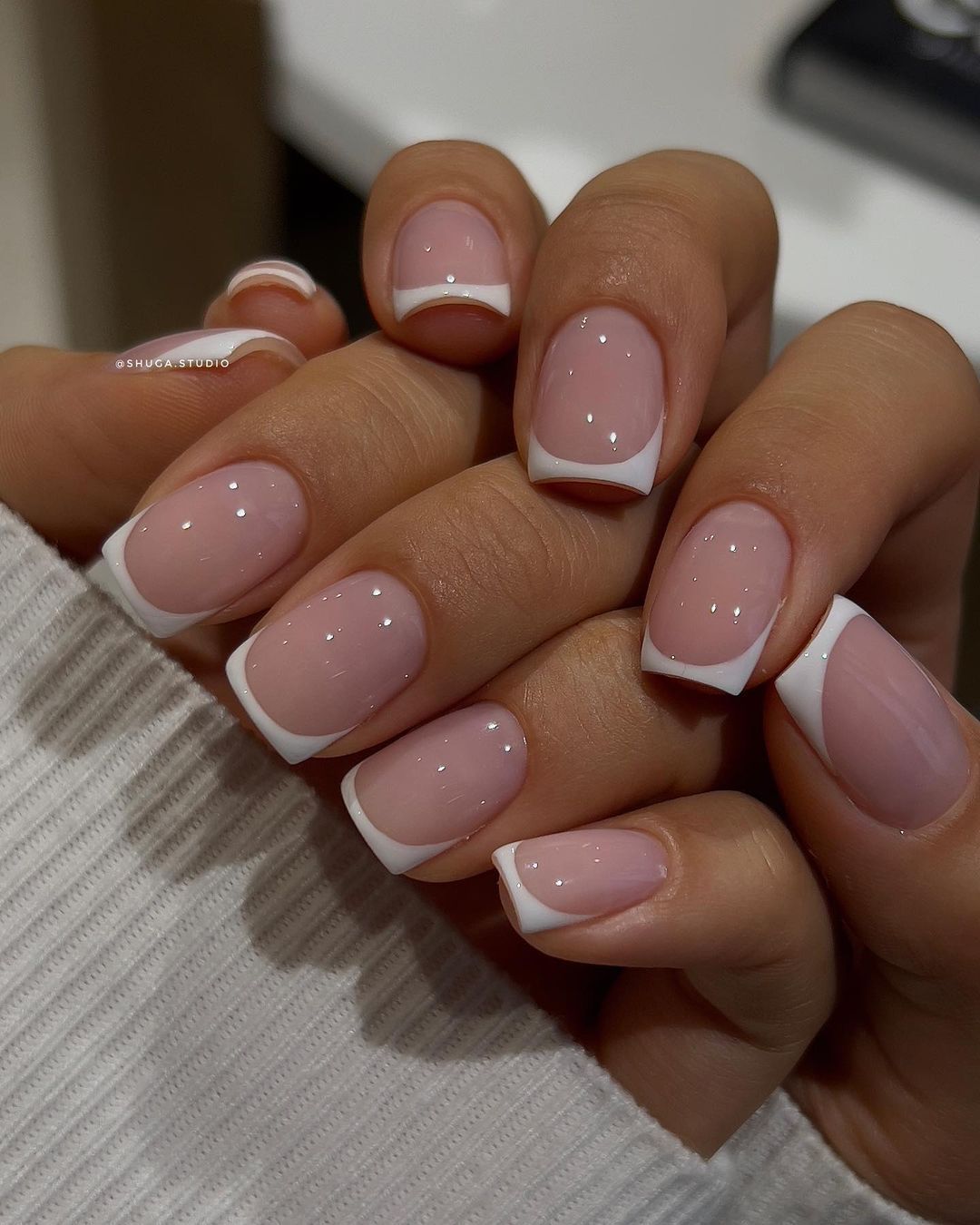 Easy summer nails will give you plenty of time to enjoy the summer sun, holidays, and the beach. We will enjoy being in nature in the summer, so French Tip Acrylic Nails, Short Square Acrylic Nails, Classy Acrylic Nails, Classy Nails, Best Acrylic Nails, French Tip Toes, French Toe Nails, French Tip Manicure, Short Square Nails