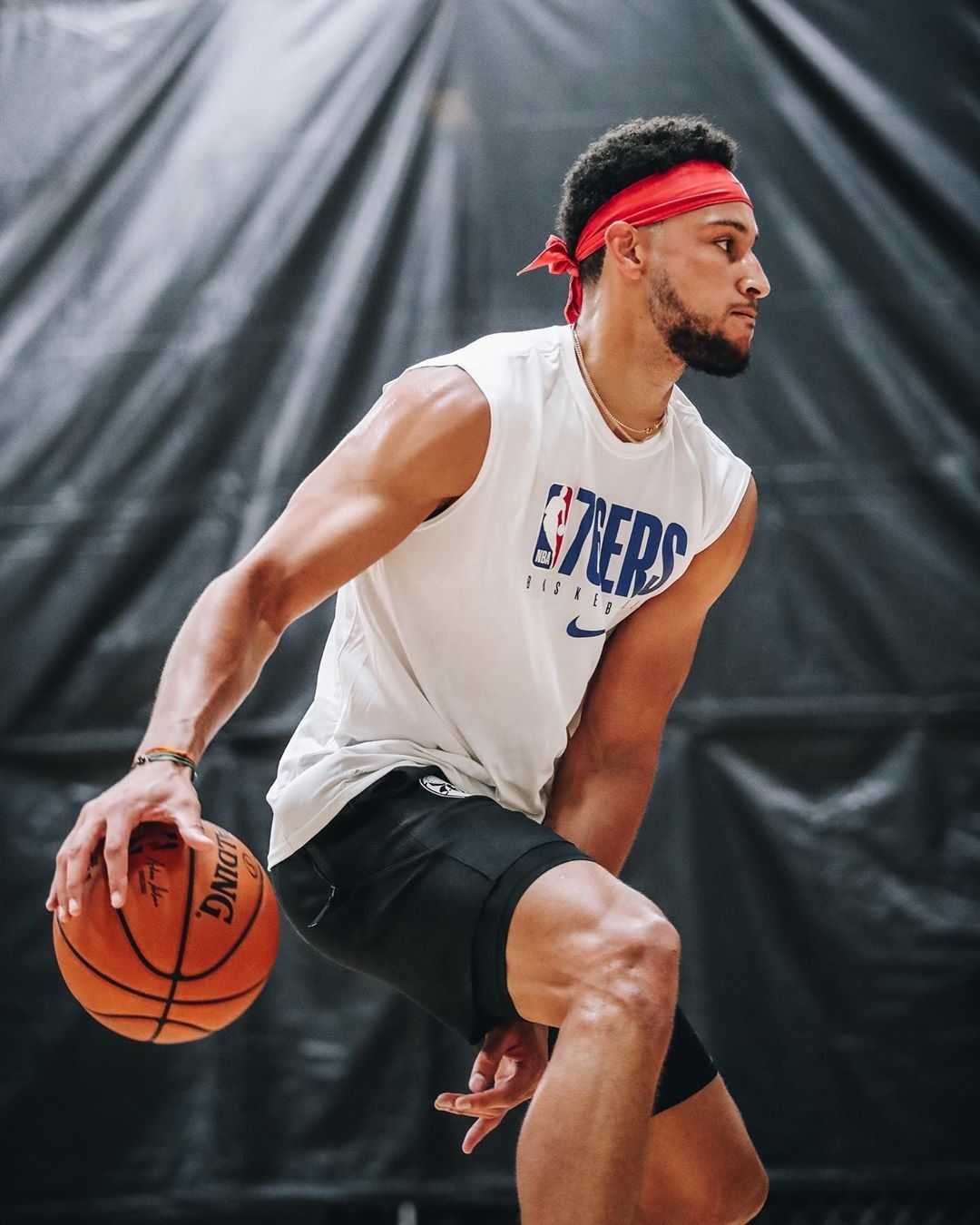 Pin by Julia Ana on Cute boys/ men | Ben simmons, Basketball players
