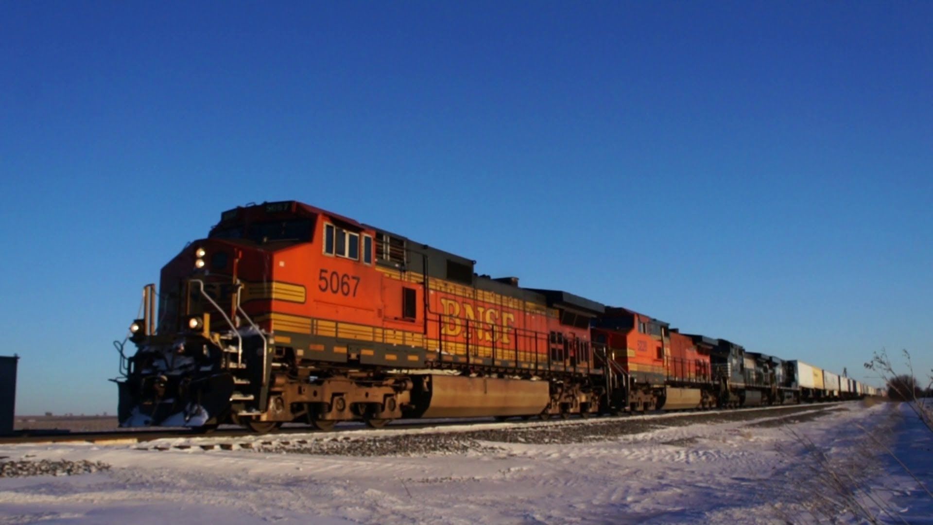 BNSF 5067 Chicago to Portland near Rochelle, IL on 1/23/2014 BNSF 5067 Chicago to Portland near Rochelle, IL on 1/23/2014