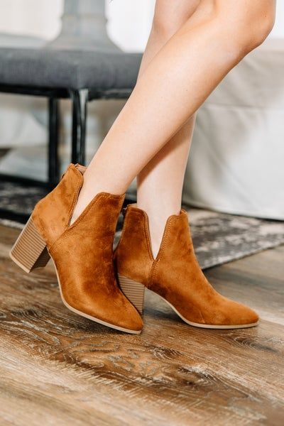 These booties are going to do just the trick this winter season! They are so classic and trendy! They are the perfect stable bootie for any wardrobe! They side slits are really cute too! Spring Outfits Casual, Winter Outfits, Trendy Womens Shoes, The Mint Julep Boutique, Brown Booties, Tan Brown, Chelsea Boots, Heel Height, Current Fashion Trends