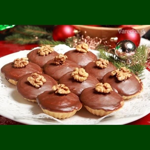 Vianočné pečivo: Šuhajdy, orechové košíčky a karamelové košíčky - Magazín len pre ženy Christmas Baking, Christmas Food, Christmas Recipes, Baking Tips, Waffles, Cheesecake, Muffin, Food And Drink, Cookies