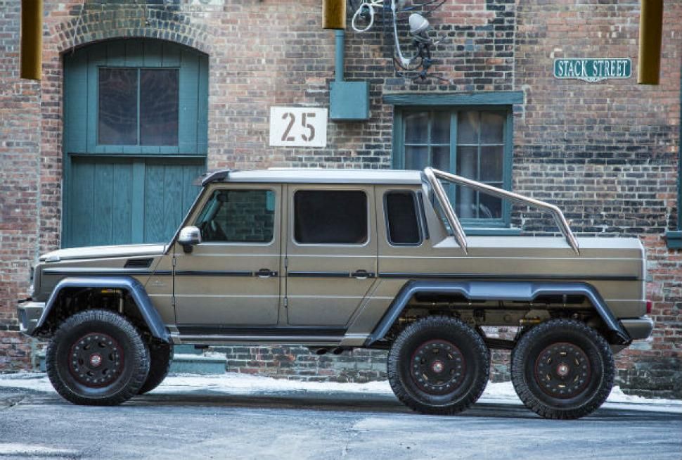 615 000 Mercedes Benz G63 Amg 6x6 Is Rolling Rocking And Rumbling Its Way Through New York Benz Mercedes Mercedes Benz