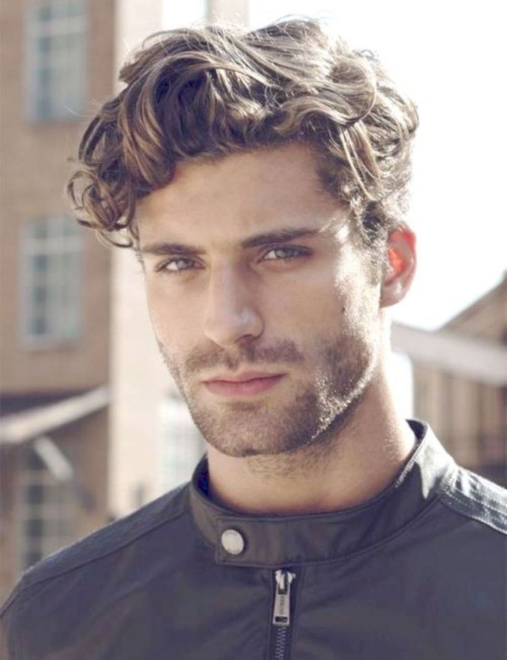 40+ Attractive Men Hairstyle Ideas To Perfect Your Style in 2020 Wavy