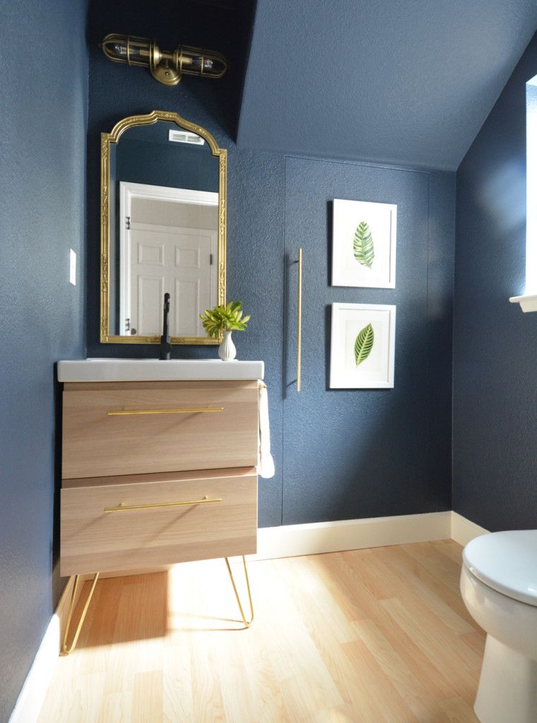 Cute tiny bathroom! Paint Benjamin Moore u0027Hale Navyu0027, Vanity - ikea meuble salle de bain godmorgon Cute tiny bathroom! Paint Benjamin Moore u0027Hale Navyu0027, Vanity - ikea meuble salle de bain godmorgon