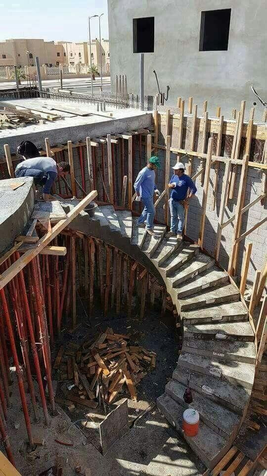 Staircase Information And Details Under Construction - Engineering Discoveries Spiral Stairs Design, Stair Railing Design, Stairs Design Modern, Home Stairs Design, Concrete Staircase, Curved Staircase, Types Of Stairs, Building Stairs, Stairs Architecture