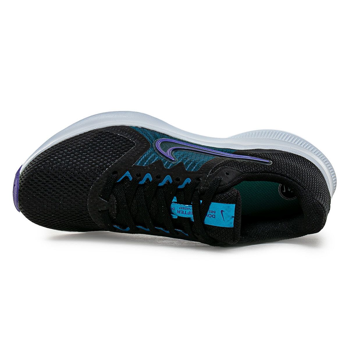 El nike downshifter 11 te brinda un soporte ligero y flexible para que te mantengas en movimiento. continúa con la misma amortiguación suave de la última versión y agrega más soporte alrededor del mediopié para que sea cómodo usarlo mucho después del entrenamiento. Under Armor, Underarmor Sneaker, Sneakers Nike, Shoes, Products, Fashion, Post Workout, Slippers, Nike Tennis