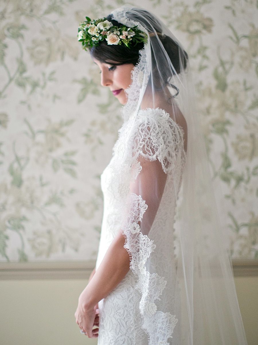 15 Different Ways To Style A Veil With A Flower Crown Flower