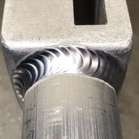 6 Quick Tips For Better Aluminum Welds - Anonymous Fab WELD SHOP Tig Welding Tips, Tig Welding Aluminum, Welding Works, Cool Welding Projects, Welding Cart, Welding Shop, Welding Process, Diy Welding, Welding Table