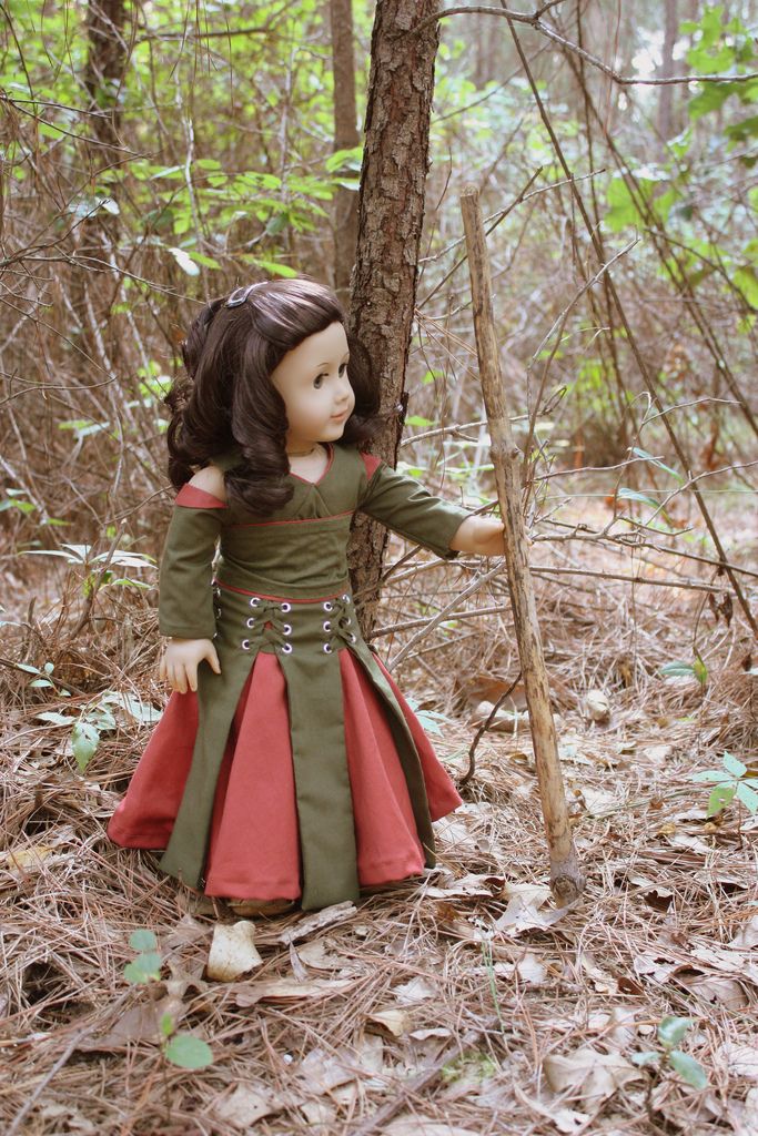 Maid Marian #dollcostume