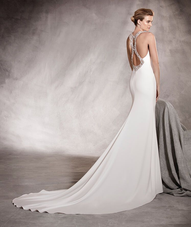 anoeta - vestido de novia corte sirena y escote en caja con
